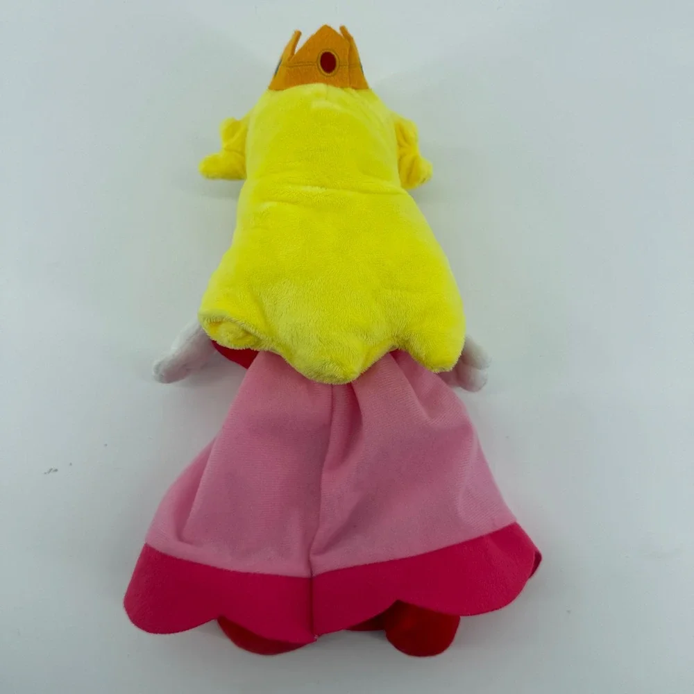 Nintendo Super Mario Princess Peach Plush‎ Toy 2022 Excellent Condition